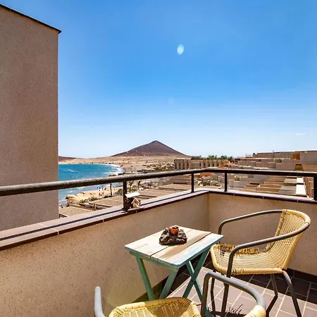 Apartment Alquilaencanarias- Medano Spectacular Terrace And Sea Views B *